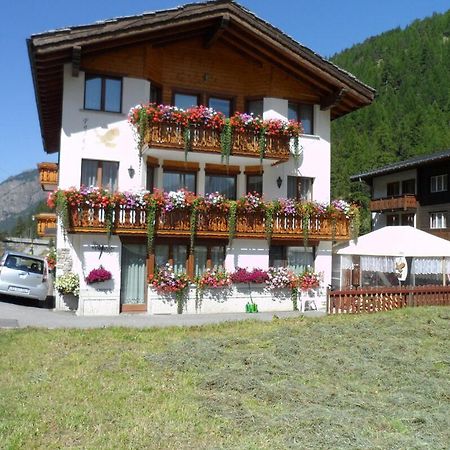 Haus Falke Saas-Grund Ngoại thất bức ảnh